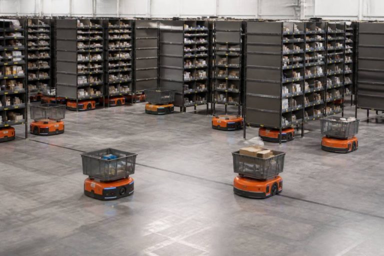 Robots kiva : comment ils transforment la logistique d’entrepôt