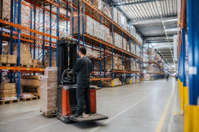 Entrepôts cdiscount : fonctionnement, localisation et enjeux logistiques